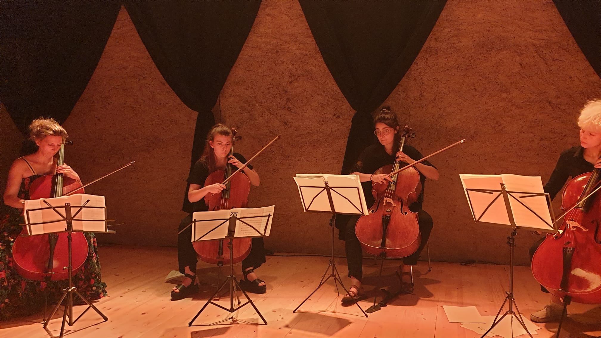 © La Grange de Nane, Anne Lanarès-Faugère - Les Swiss Cellists